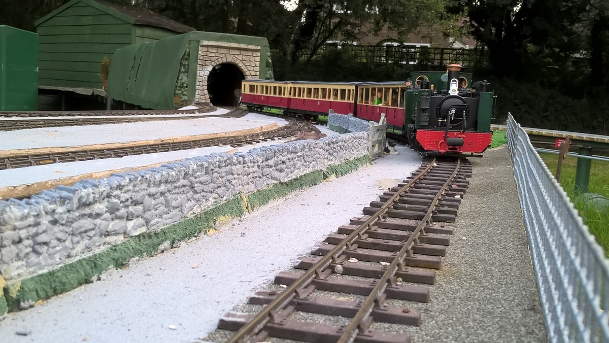 GARDEN RAILWAY